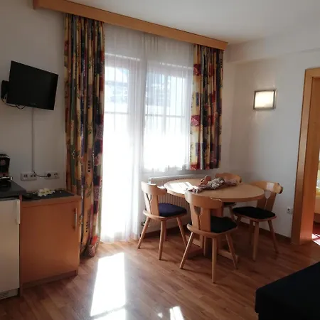 Alba Apartment *